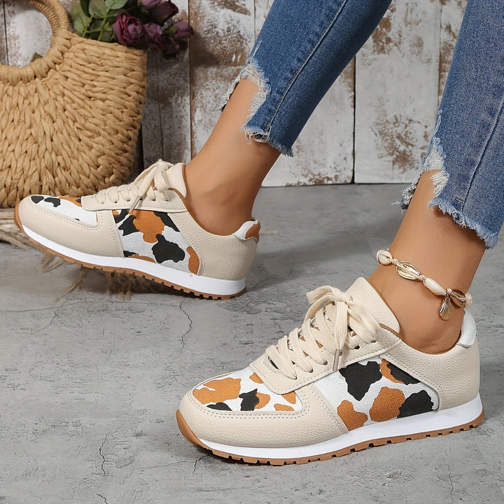 Sneakers damskie w panterkę stylowe płaskie antypoślizgowe