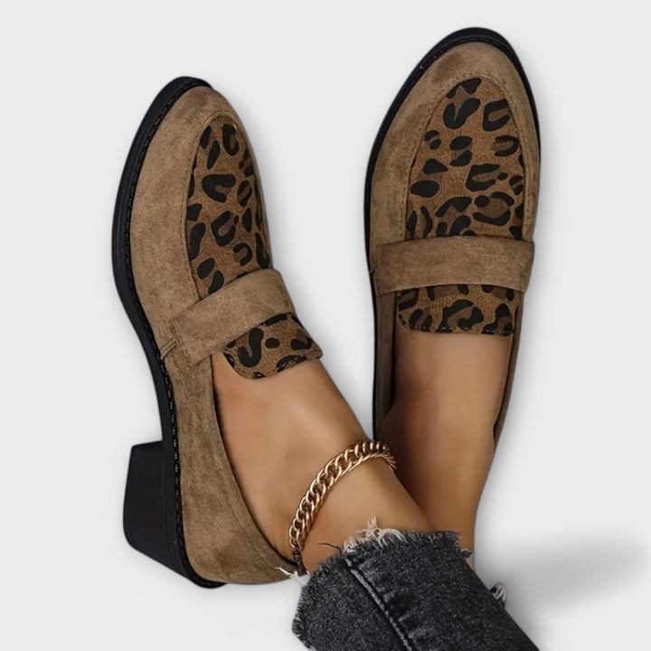 Karla - Eleganckie damskie buty w wzór panterki