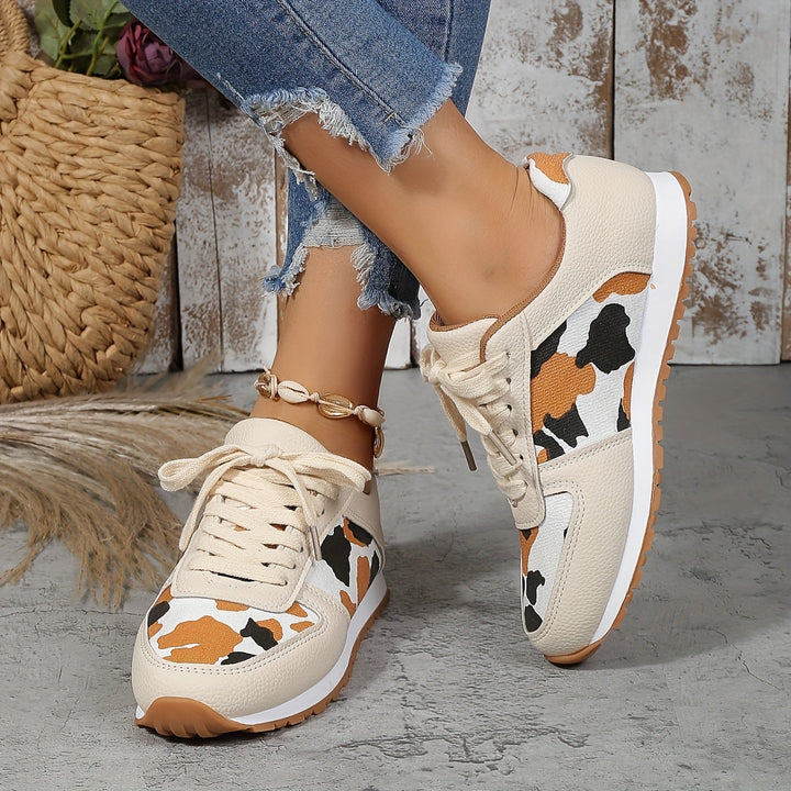 Sneakers damskie w panterkę stylowe płaskie antypoślizgowe