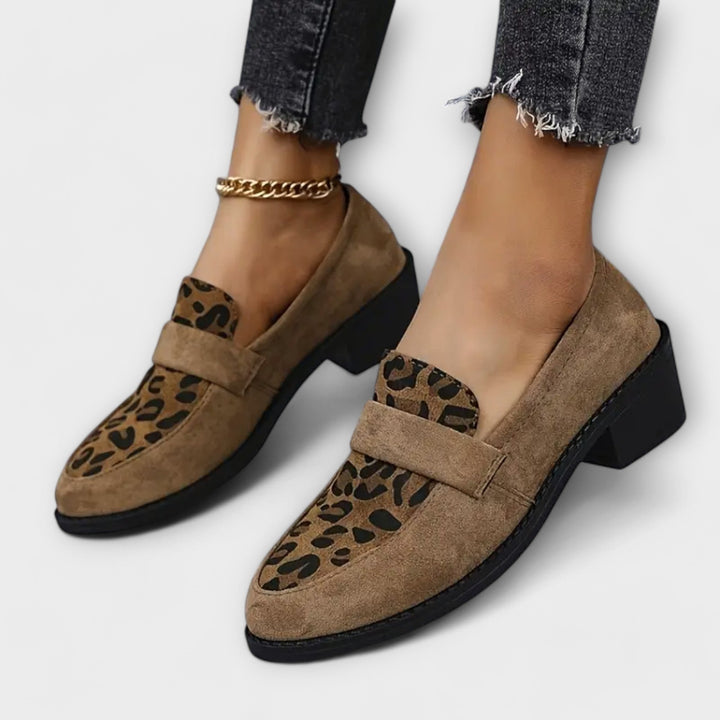 Karla - Eleganckie damskie buty w wzór panterki