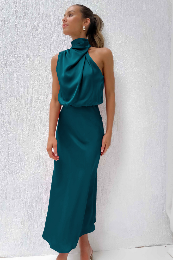 Elegancka sukienka midi asymetryczny dekolt bez rękawów