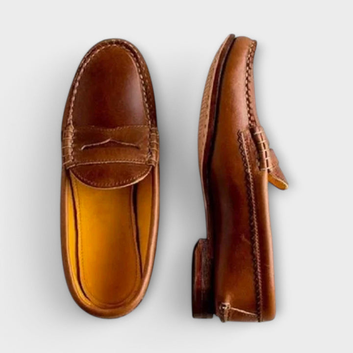 Klasyczne damskie loafersy