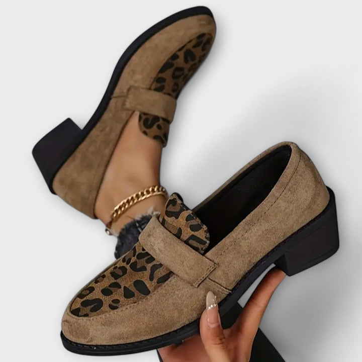 Karla - Eleganckie damskie buty w wzór panterki