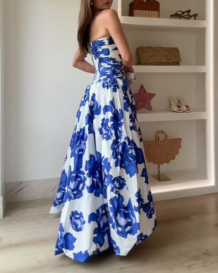 Elegancka sukienka bez ramiączek w kwiaty