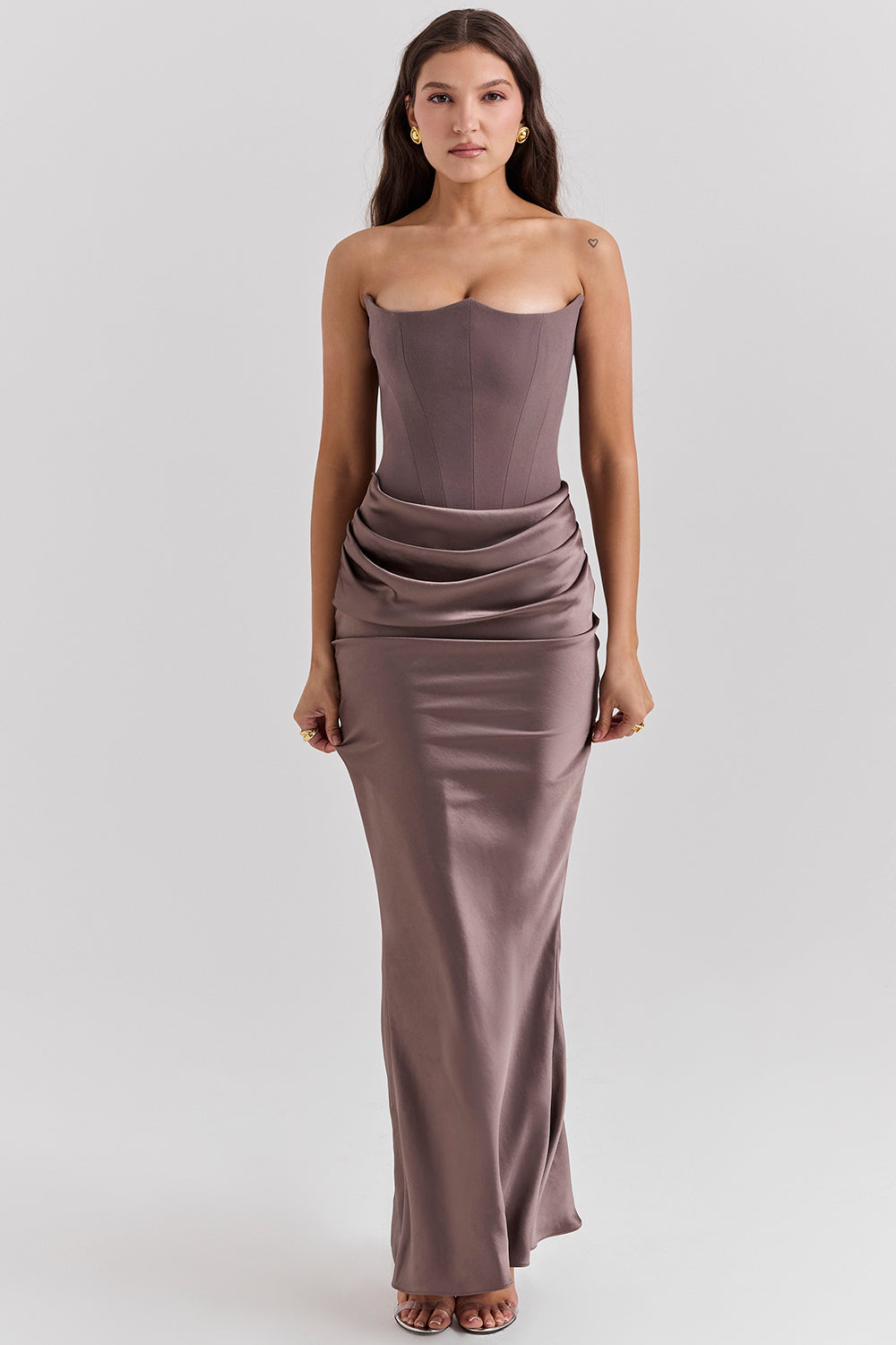Lina - Elegancka Maxi Sukienka